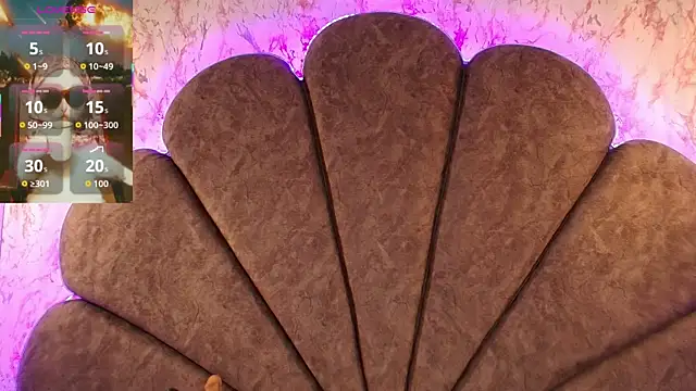 Lilith curvy online show from 11.09.25