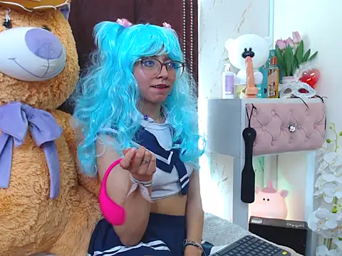 Snapshot of VioletxBloom chatting on 10.05.25 VioletxBloom online show from 10.05.25