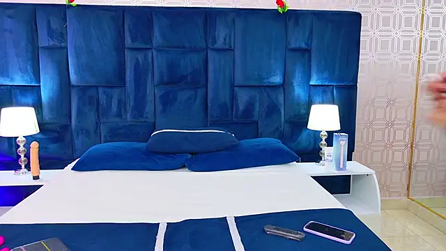 Samanta Isel online show from 10.13.25