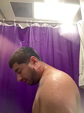 Snapshot of beenastyy chatting on 10.13.25 beenastyy online show from 10.13.25