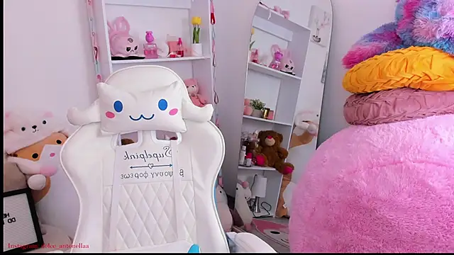 dolce antonellaa online show from 03.12.26