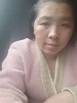 Snapshot of quynhkoolbae chatting on 07.19.26 quynhkoolbae online show from 07.19.26