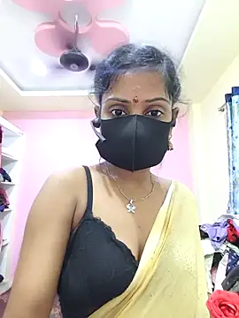 mounika26 online show from 10.04.25