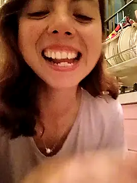 Snapshot of MoonBlueSex chatting on 10.03.25 MoonBlueSex online show from 10.03.25