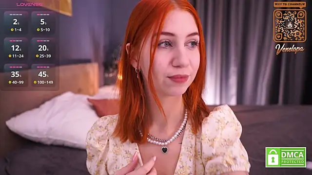 Snapshot of Venelopa chatting on 12.01.25 Venelopa online show from 12.01.25