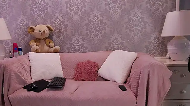 Ella Raven online show from 05.07.26