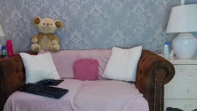 Ella Raven online show from 06.25.26
