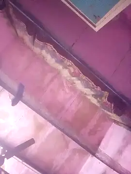 Snapshot of TINASONI chatting on 10.28.25 TINASONI online show from 10.28.25