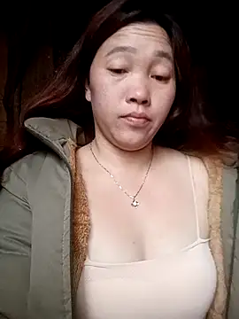 Snapshot of miumiu_00 chatting on 12.02.25 miumiu 00 online show from 12.02.25