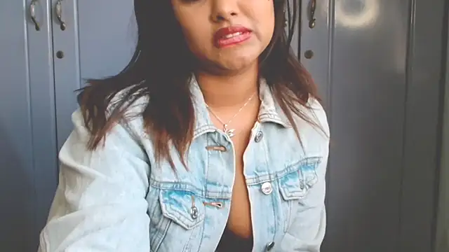 Indian GlowingMiax online show from 09.17.25