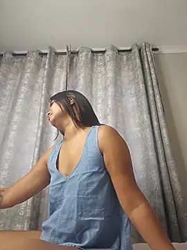 Indian GlowingMiax online show from 02.07.26