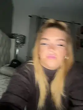 Snapshot of MysteriousMylaX chatting on 01.05.26 MysteriousMylaX online show from 01.05.26