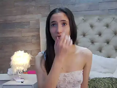 CarolinaBlair online show from 11.19.25