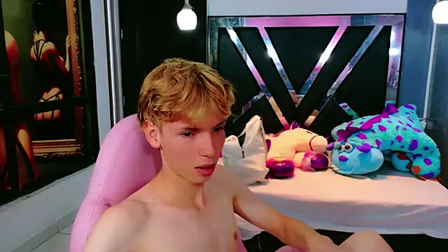 Snapshot of park_jimin1 chatting on 09.20.25 park jimin1 online show from 09.20.25