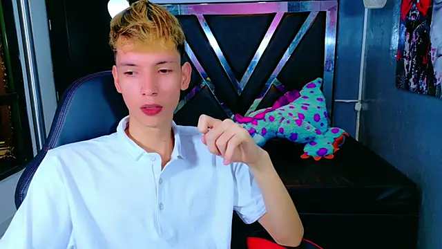 Snapshot of park_jimin1 chatting on 11.27.25 park jimin1 online show from 11.27.25