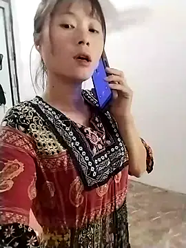 Snapshot of linda_bae00 chatting on 09.24.25 linda bae00 online show from 09.24.25