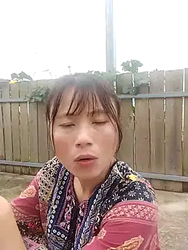 Snapshot of linda_bae00 chatting on 10.03.25 linda bae00 online show from 10.03.25