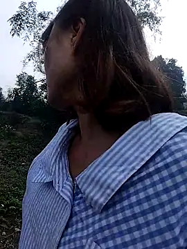 Snapshot of linda_bae00 chatting on 10.11.25 linda bae00 online show from 10.11.25