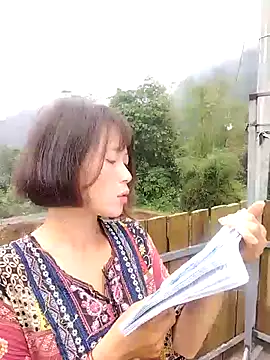 Snapshot of linda_bae00 chatting on 10.20.25 linda bae00 online show from 10.20.25