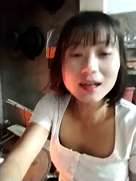 Snapshot of linda_bae00 chatting on 12.02.25 linda bae00 online show from 12.02.25