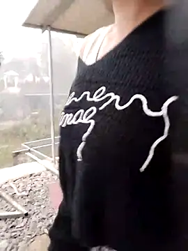 Snapshot of linda_bae00 chatting on 12.05.25 linda bae00 online show from 12.05.25