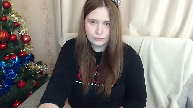 Snapshot of AdelinaLawson chatting on 12.31.24 AdelinaLawson online show from 12.31.24