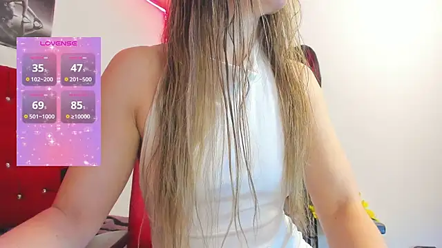 Snapshot of candy_conrad chatting on 06.15.26 candy conrad online show from 06.15.26