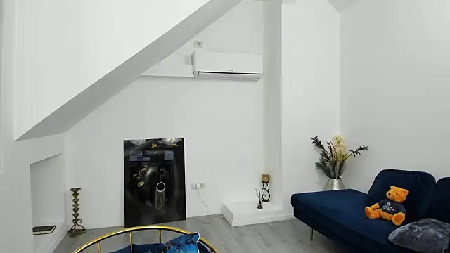 Snapshot of Ranya_Evy chatting on 09.16.25 Ranya Evy online show from 09.16.25