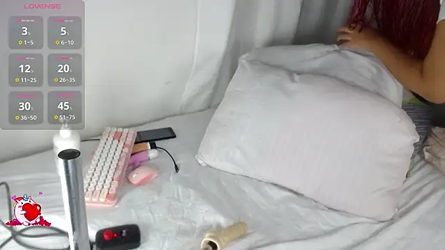 Brianna22  online show from 09.18.25