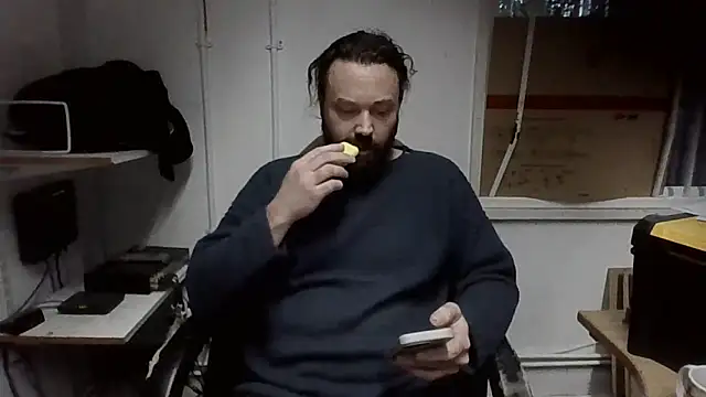 Snapshot of rogerevenmore chatting on 11.24.25 rogerevenmore online show from 11.24.25