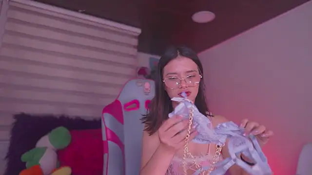 Lana Dreams  online show from 02.03.26