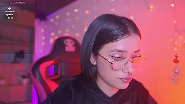 Lana Dreams  online show from 03.13.26