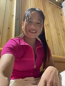 Snapshot of phungtiti chatting on 09.26.25 phungtiti online show from 09.26.25