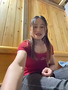 Snapshot of phungtiti chatting on 09.27.25 phungtiti online show from 09.27.25