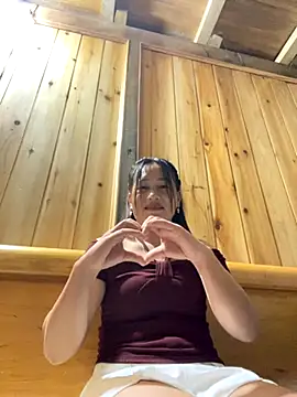 Snapshot of phungtiti chatting on 10.07.25 phungtiti online show from 10.07.25