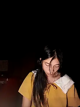 EmLy02 online show from 10.07.25