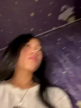 EmLy02 online show from 01.06.26