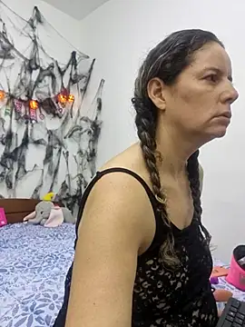 Nina vallon online show from 10.21.25