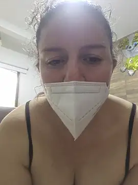Snapshot of Nina_vallon chatting on 06.21.26 Nina vallon online show from 06.21.26