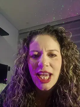 Snapshot of Nina_vallon chatting on 07.14.26 Nina vallon online show from 07.14.26