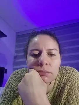 Snapshot of Nina_vallon chatting on 07.15.26 Nina vallon online show from 07.15.26