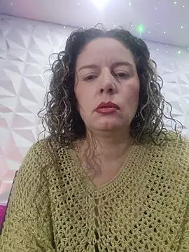 Snapshot of Nina_vallon chatting on 08.03.26 Nina vallon online show from 08.03.26