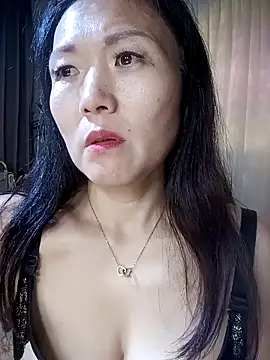 Snapshot of Joanna1122 chatting on 09.23.25 Joanna1122 online show from 09.23.25