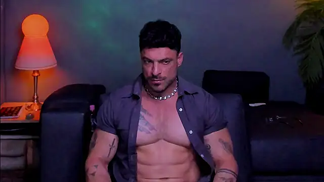 Snapshot of dennis_cox1 chatting on 11.13.25 dennis cox1 online show from 11.13.25