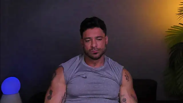 Snapshot of dennis_cox1 chatting on 11.27.25 dennis cox1 online show from 11.27.25