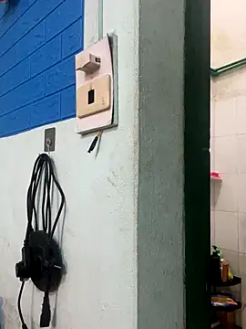 qinejr37 online show from 09.08.25