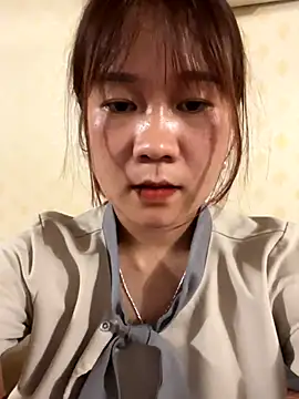 qinejr37 online show from 09.15.25