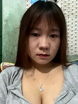 qinejr37 online show from 12.15.25