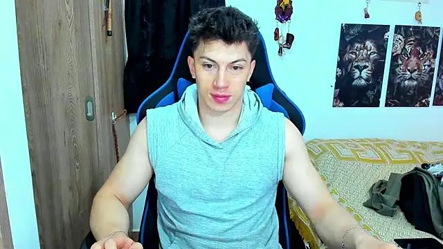 Snapshot of javiersexymann chatting on 12.29.24 javiersexymann online show from 12.29.24