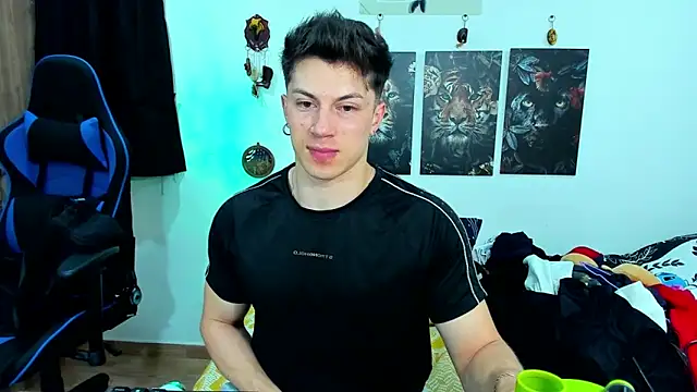 Snapshot of javiersexymann chatting on 01.26.25 javiersexymann online show from 01.26.25